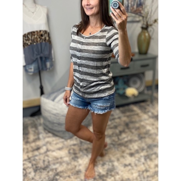 🎀PLUS Stripe Faux Button Sweater Gray 1117 - Picture 6 of 7